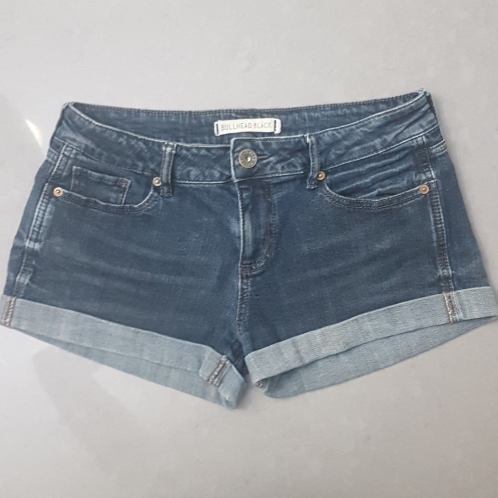 "Bullhead Black" Jean Shorts